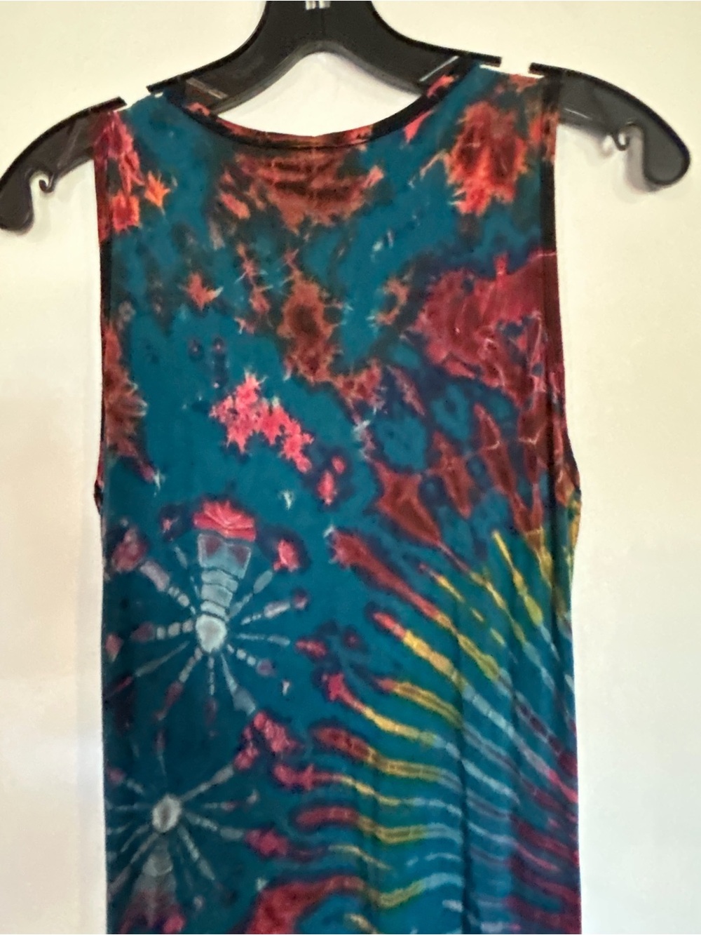 Kathmandu Imports tie-dye Medium stretchy material front pockets - Picture 8 of 10